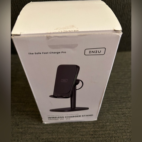 Wireless Cell Phone Charger - Picture 6 of 7